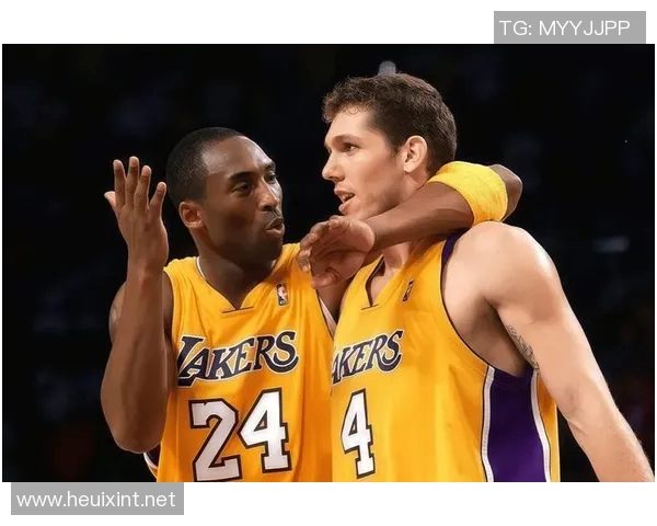 NBA美国籍篮球明星的传奇故事与辉煌成就探秘
